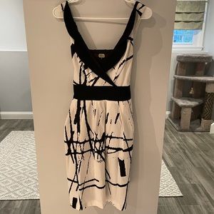 Eva Franco cotton/polyester lined dress. Size 8. Worn once in new condition.